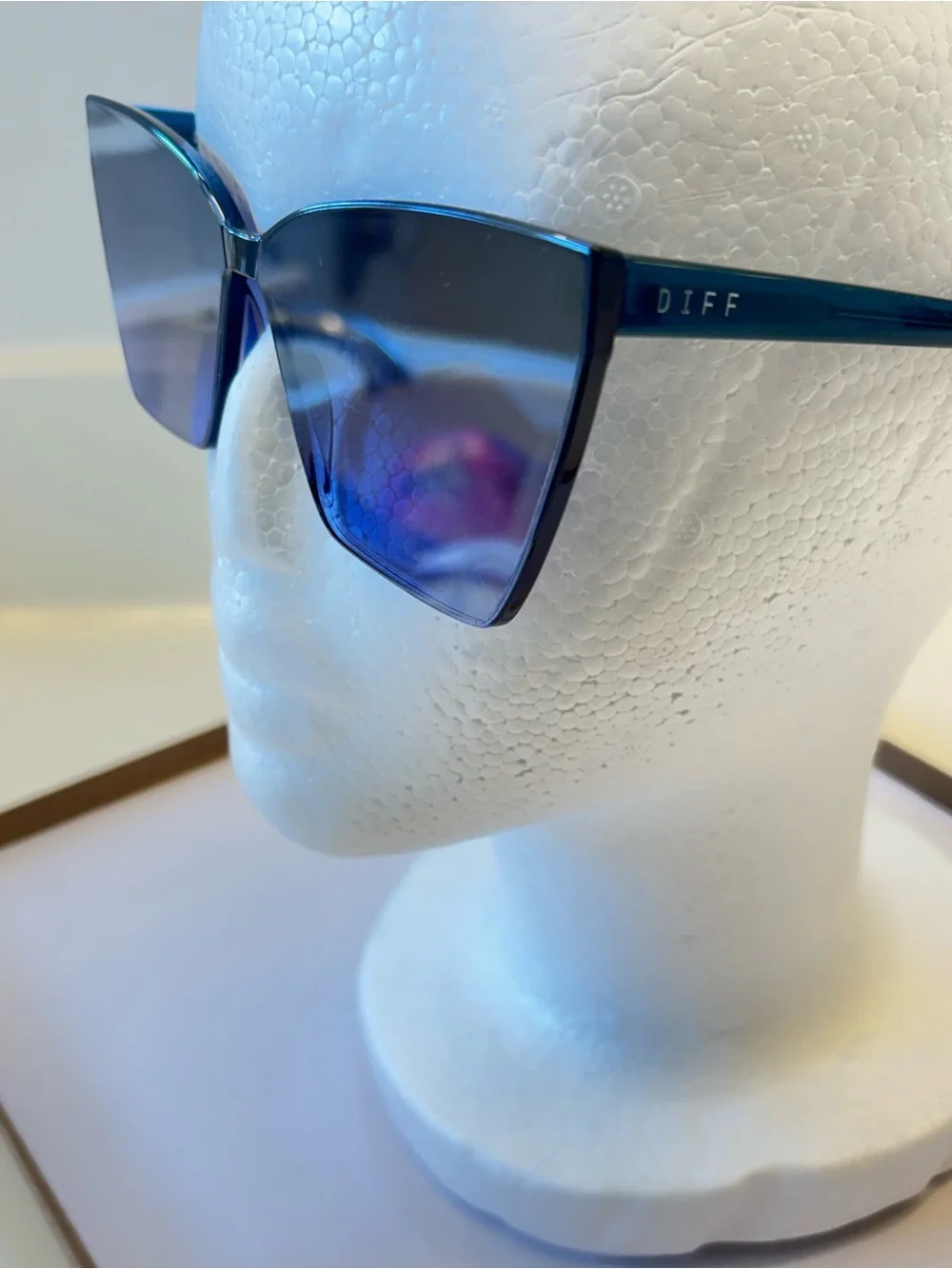 DIFF Goldie Cat Eye SG Plastic Frame clubhouse Blue Gradient Tinted UV400